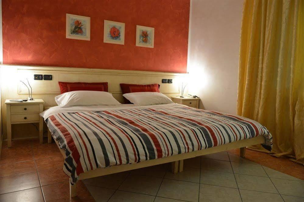 Hotel Due Colonne San Bonifacio Bagian luar foto